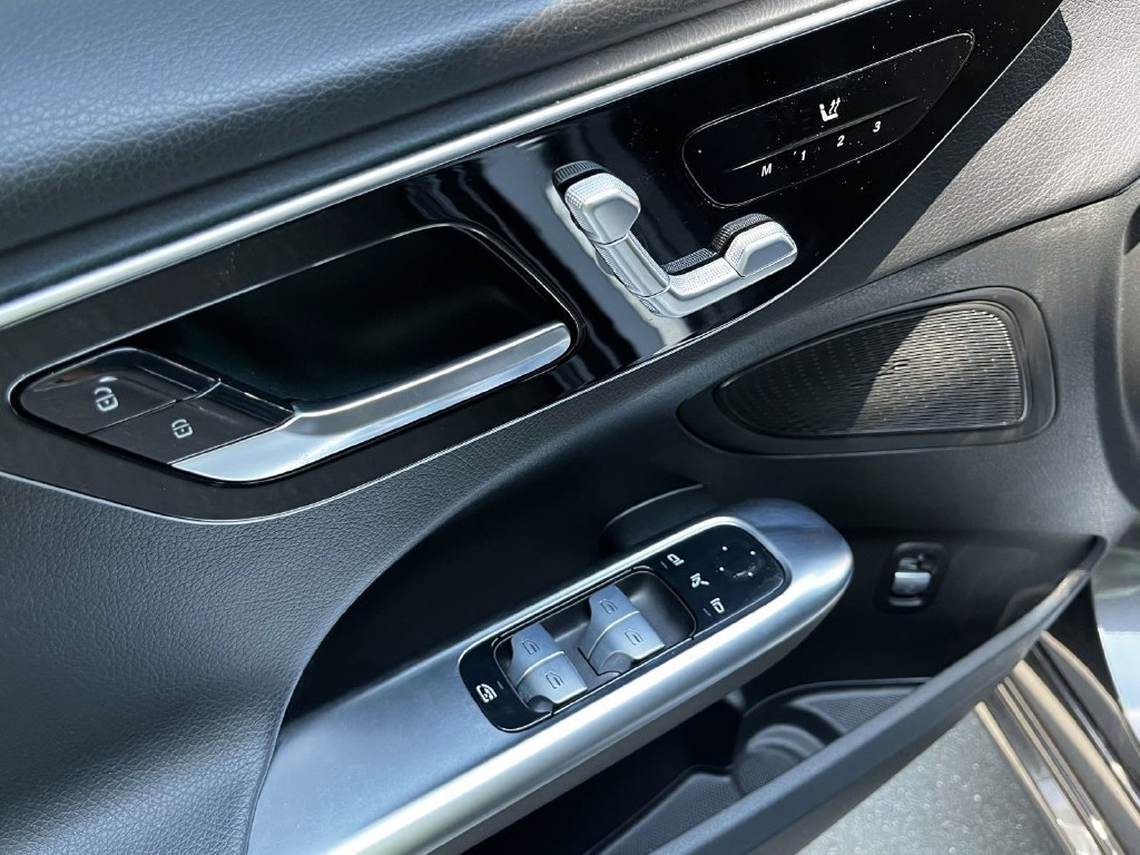 Used 2022 Mercedes-Benz C 300 4MATIC Sedan image 19