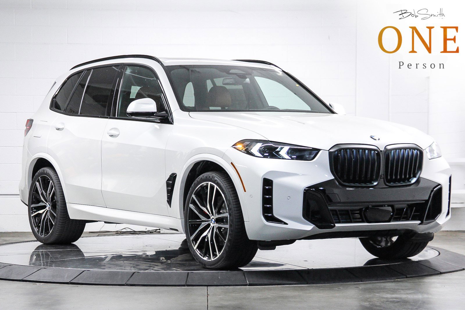 New 2026 BMW X5 sDrive40i w/ M Sport Package RWD image 1