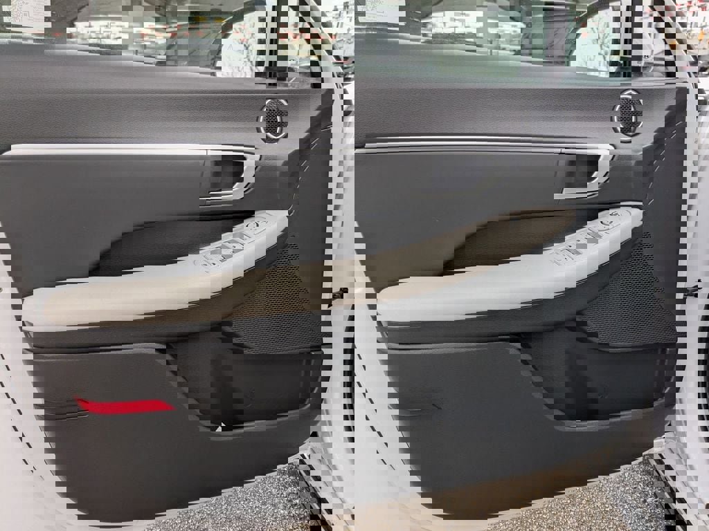 Used 2025 Hyundai Sonata SEL image 13