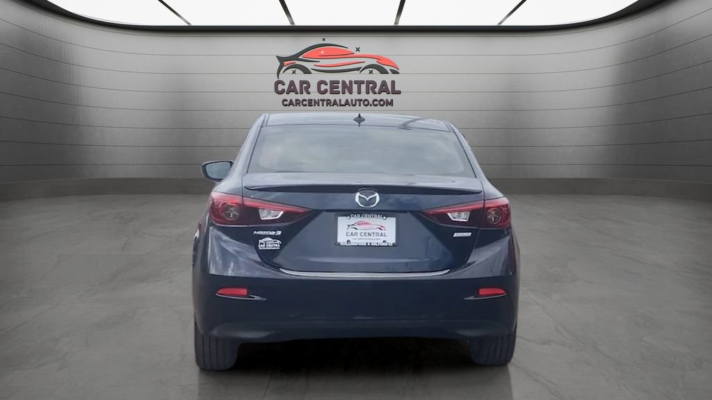 Used 2017 MAZDA MAZDA3 Grand Touring w/ Premium Equipment Package FWD image 4