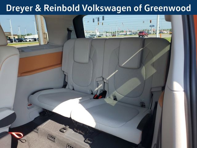 New 2025 Volkswagen ID. Buzz 1st Edition image 14