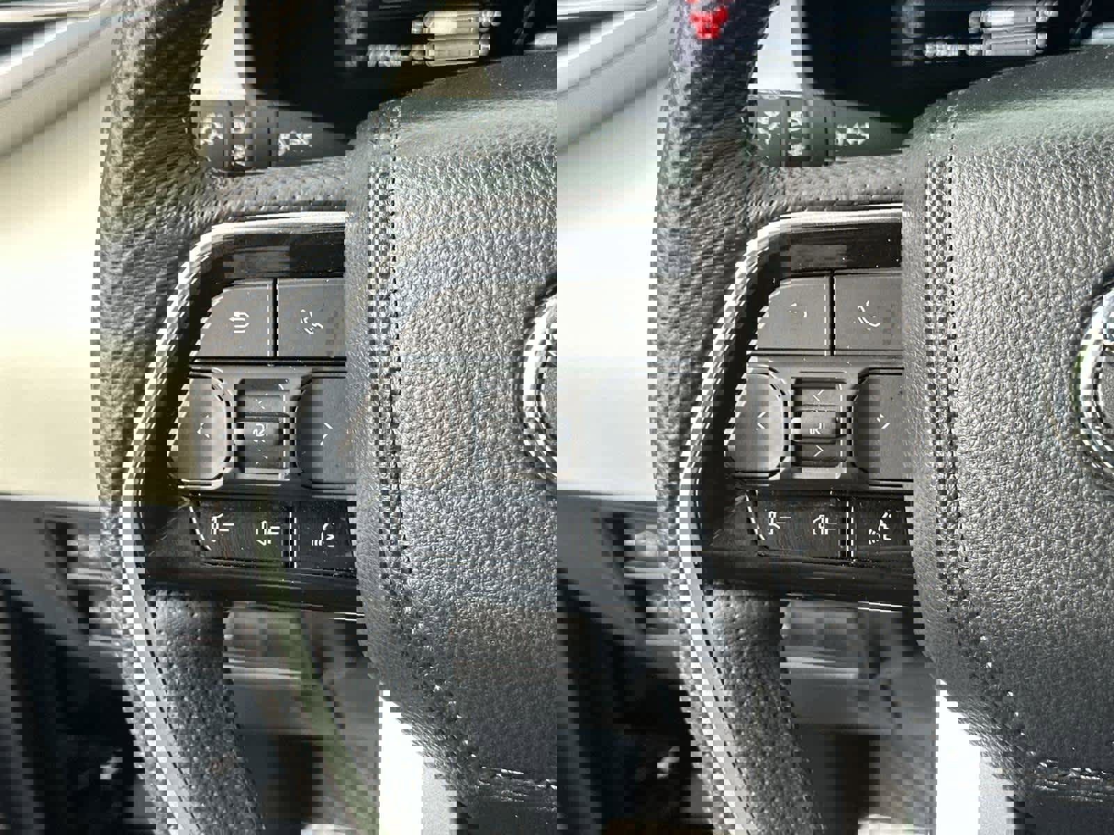 Used 2025 Toyota Sequoia Capstone image 24