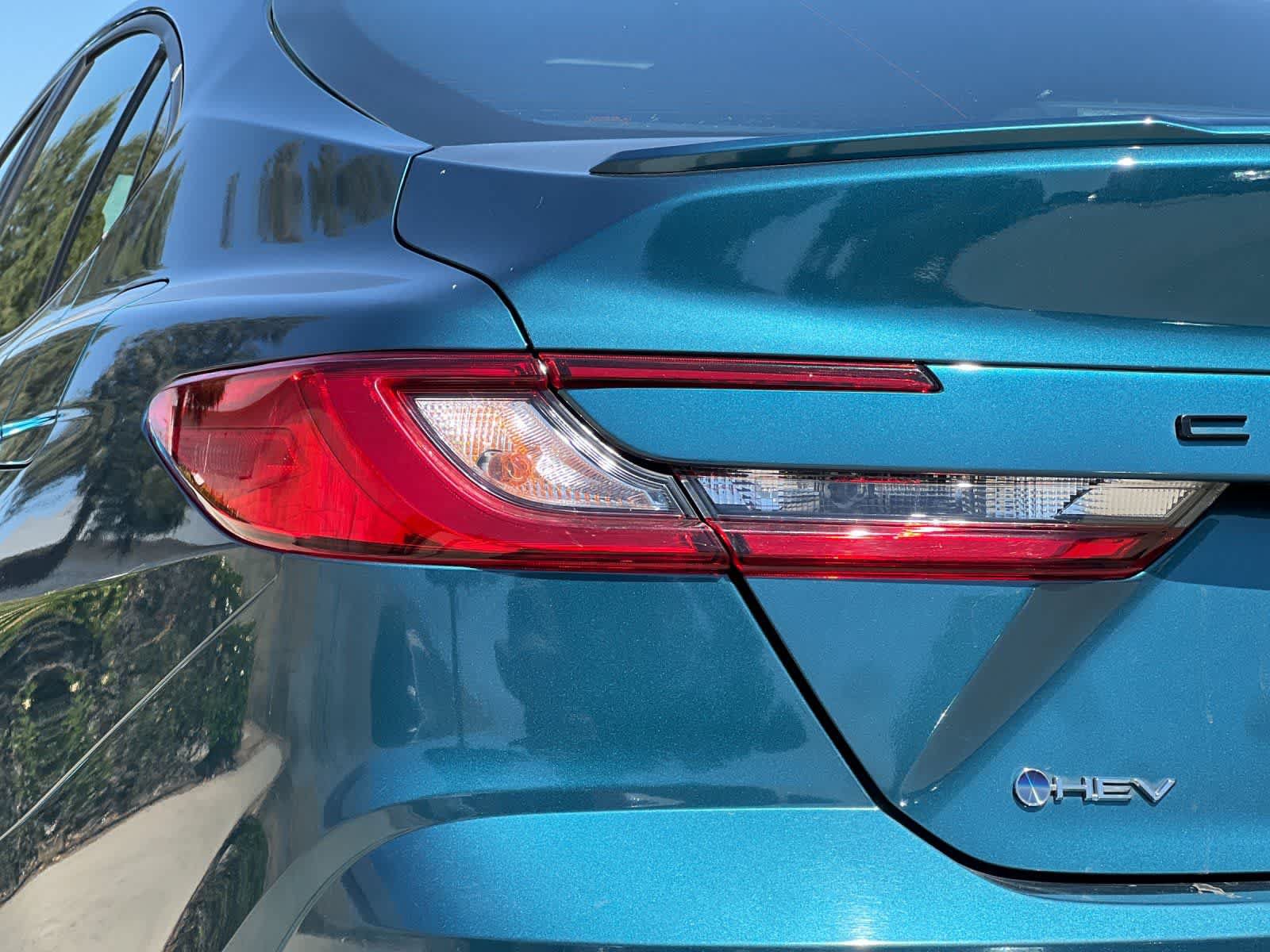 Used 2025 Toyota Camry SE FWD image 27