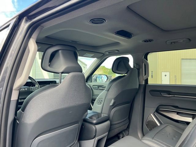 Certified 2024 Kia EV9 Wind AWD/4WD image 11