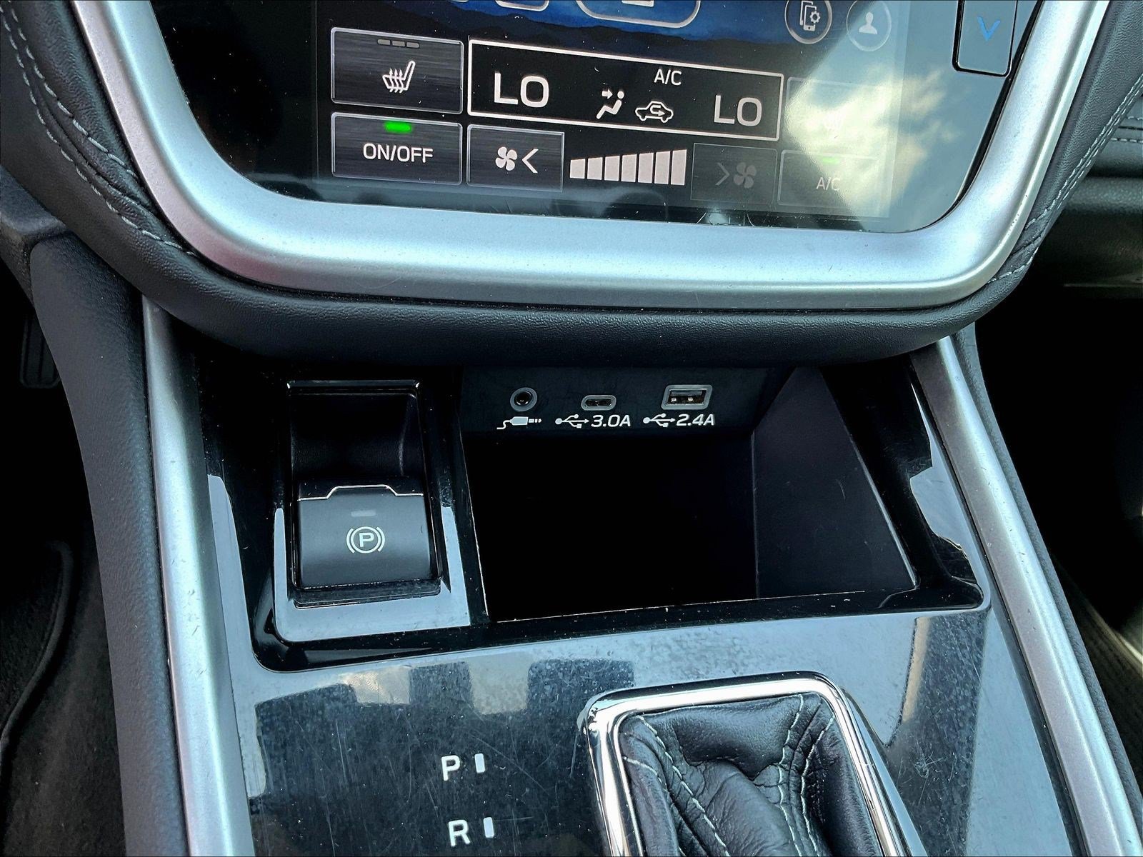 Used 2024 Subaru Legacy Limited AWD/4WD image 16
