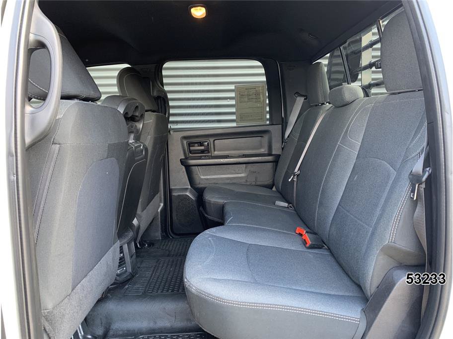 Used 2022 RAM 5500 Tradesman w/ Chrome Appearance Group RWD image 24