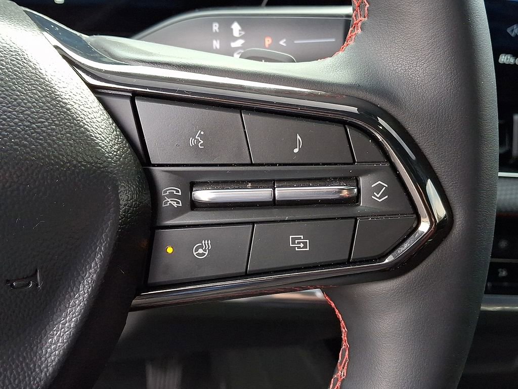 Used 2026 Chevrolet Equinox RS image 22