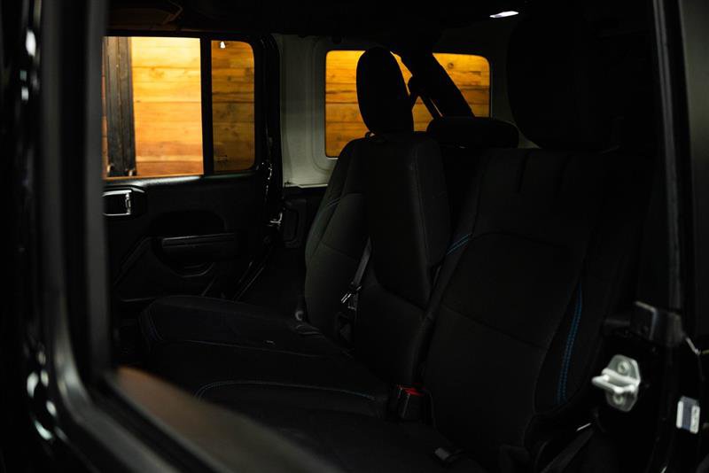 Used 2022 Jeep Wrangler Unlimited Rubicon 4xe image 10