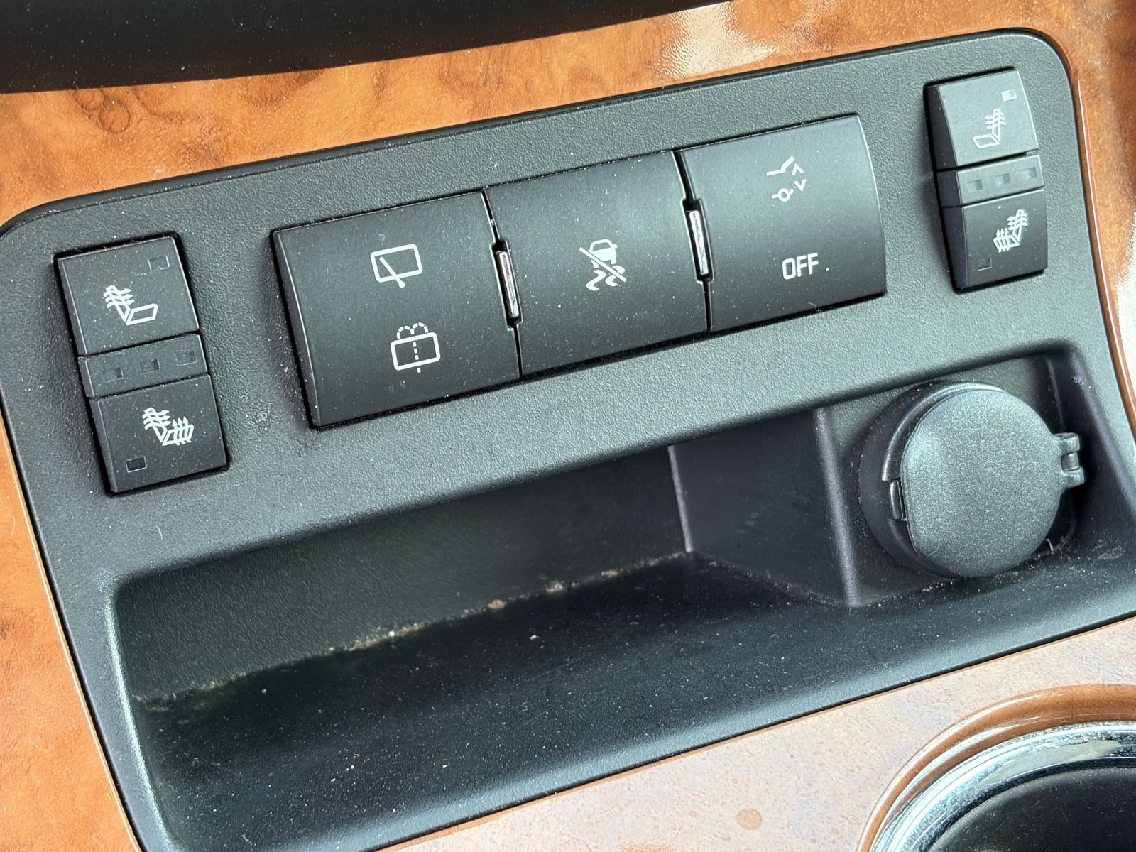 Used 2011 Buick Enclave CXL FWD image 27