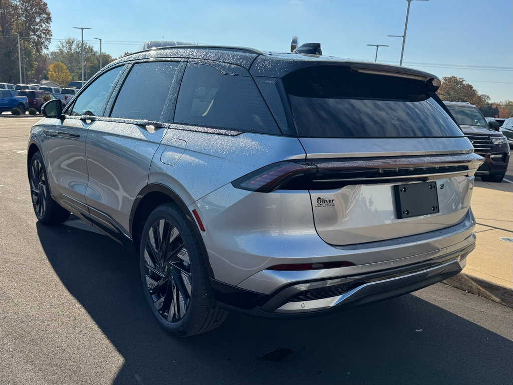 New 2026 Lincoln Nautilus Reserve w/ Jet Appearance Package image 6