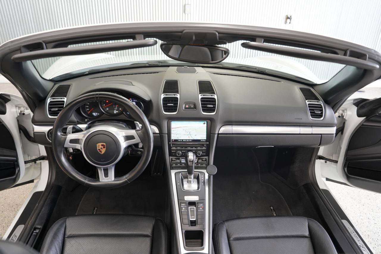 Used 2016 Porsche Boxster RWD image 17