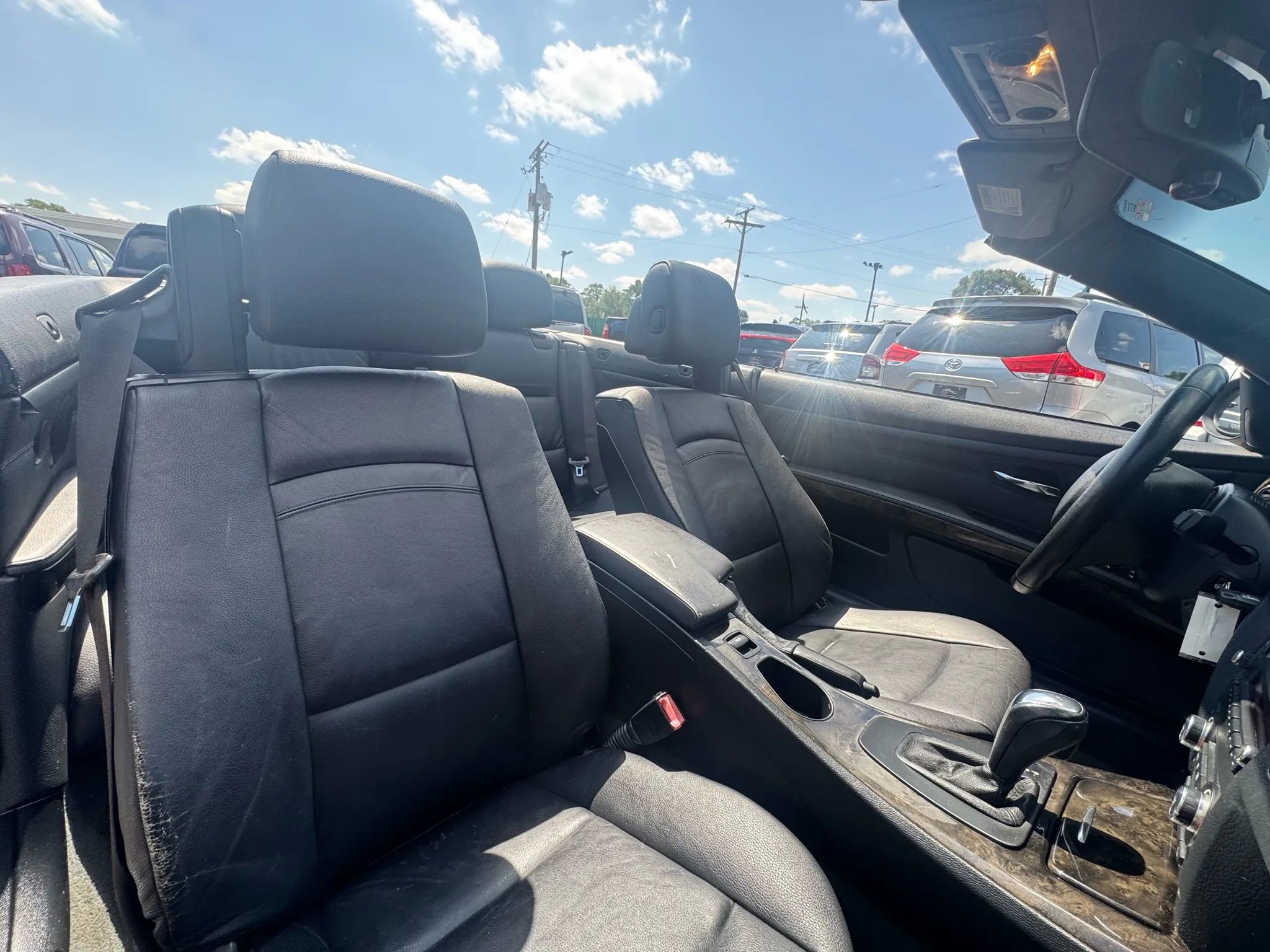 Used 2009 BMW 328i Convertible image 25