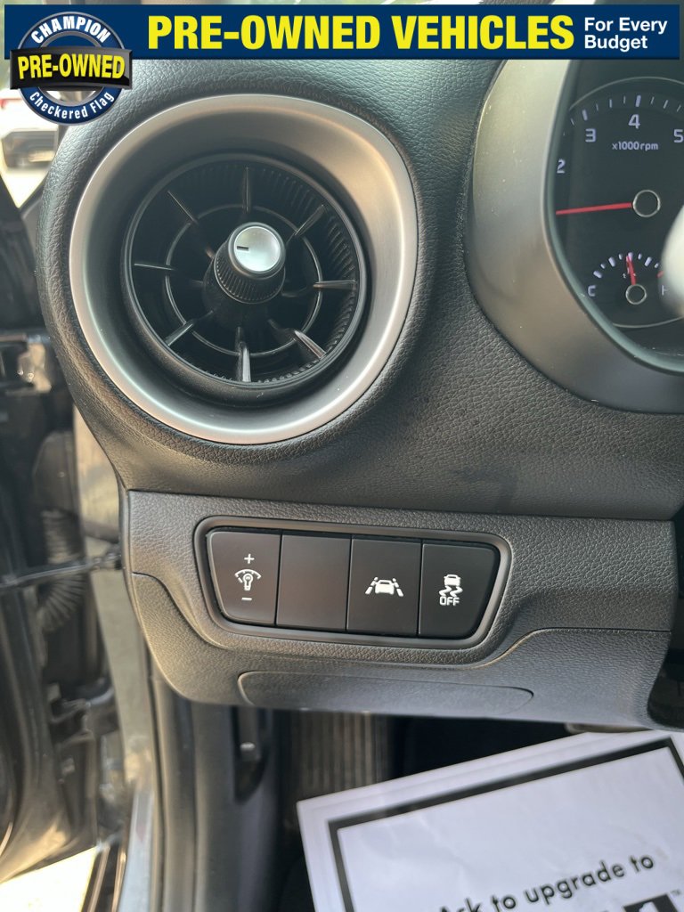 Used 2021 Kia Forte LXS image 9