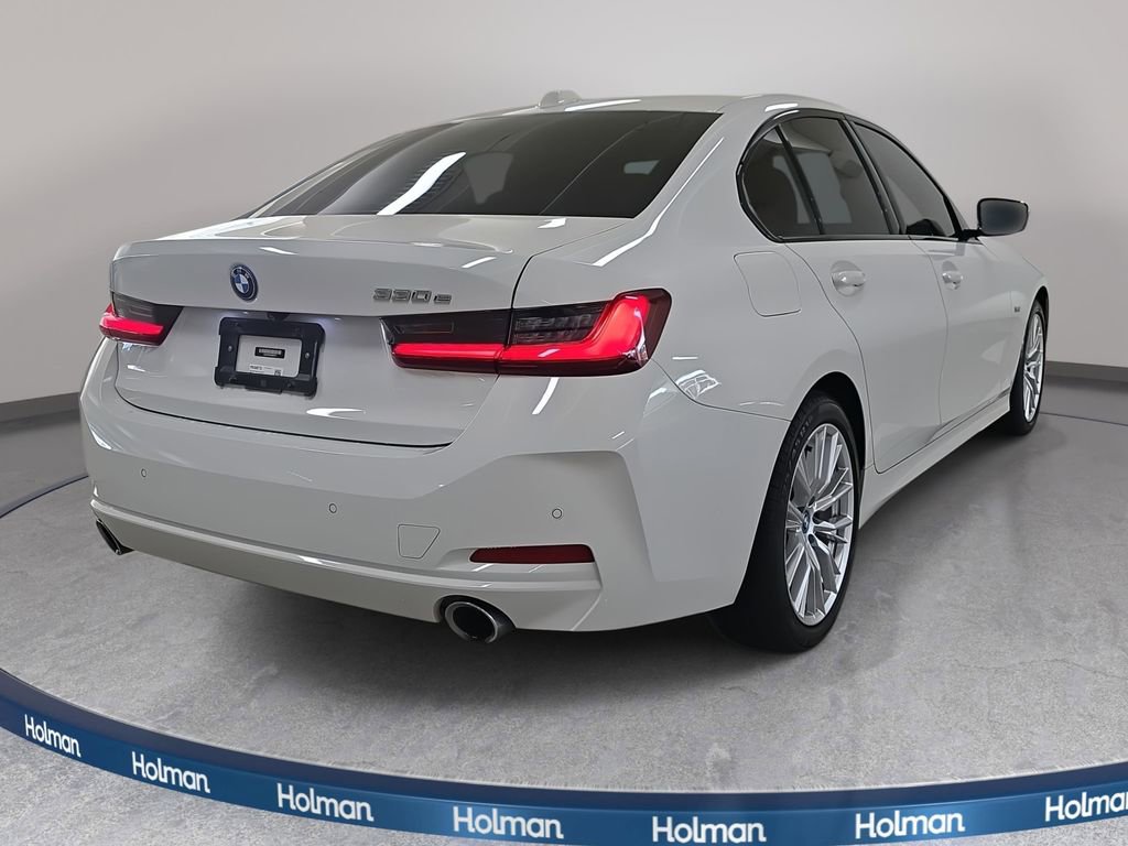Used 2023 BMW 330e w/ Premium Package image 7