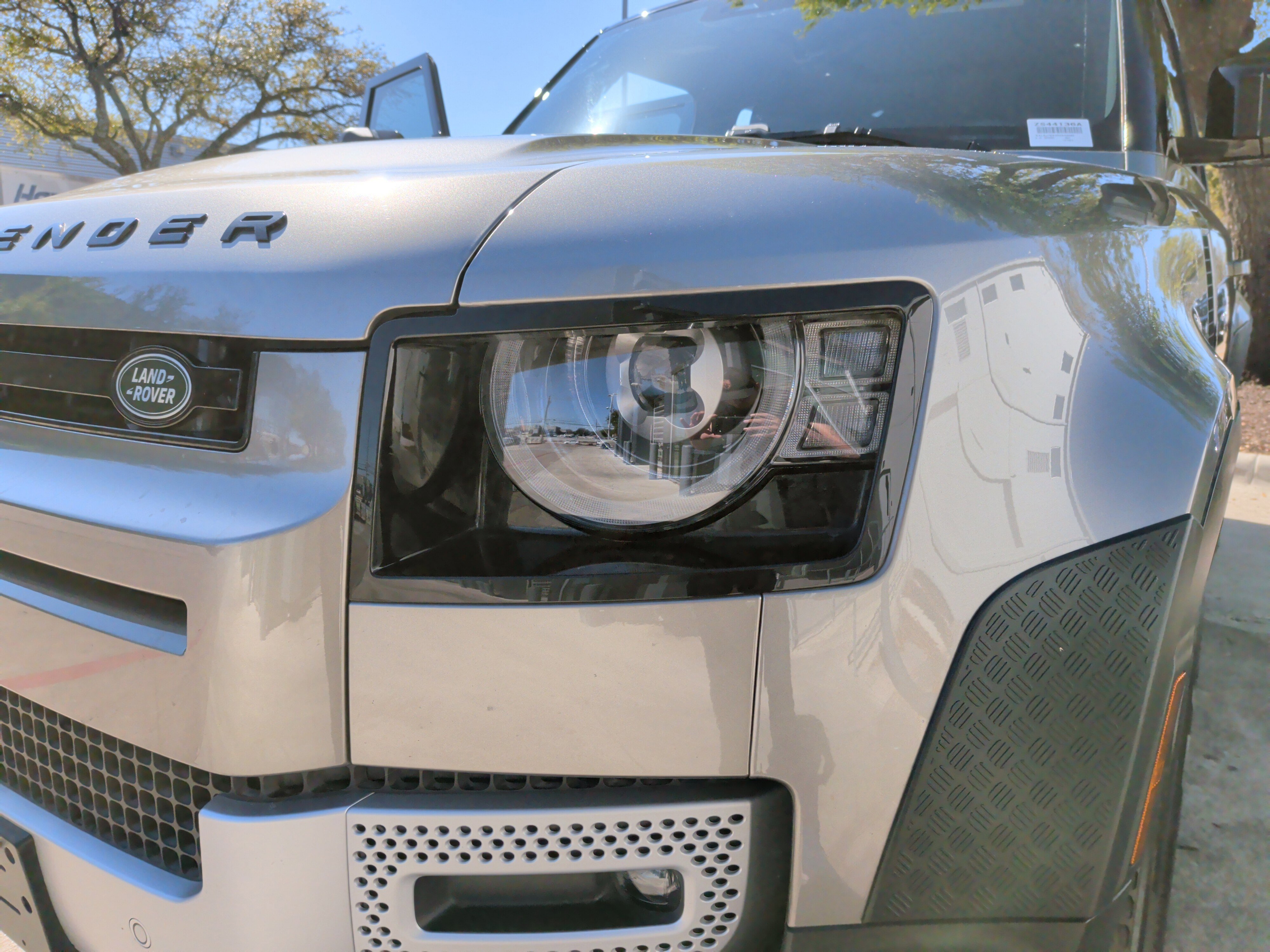 Used 2024 Land Rover Defender 110 S image 6