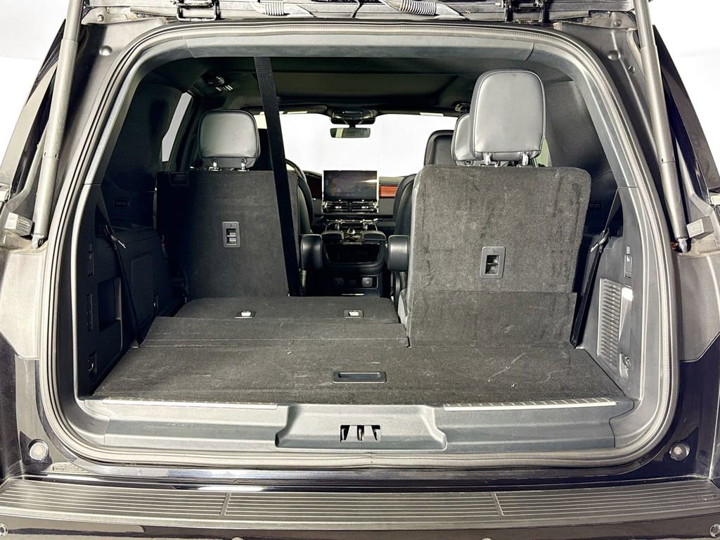 Used 2023 Lincoln Navigator Reserve w/ Monochromatic Package image 23