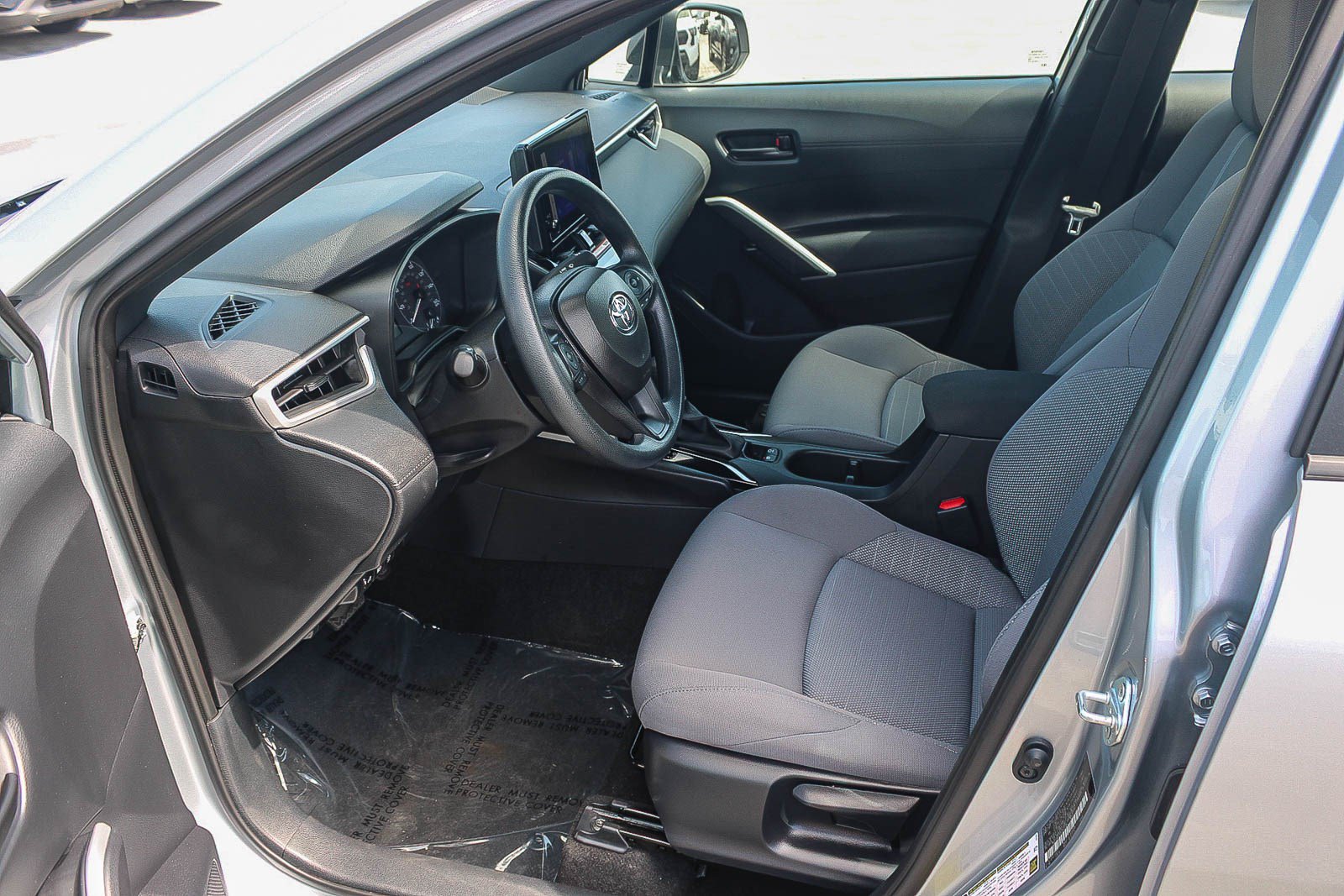 Used 2024 Toyota Corolla Cross AWD Hybrid image 18