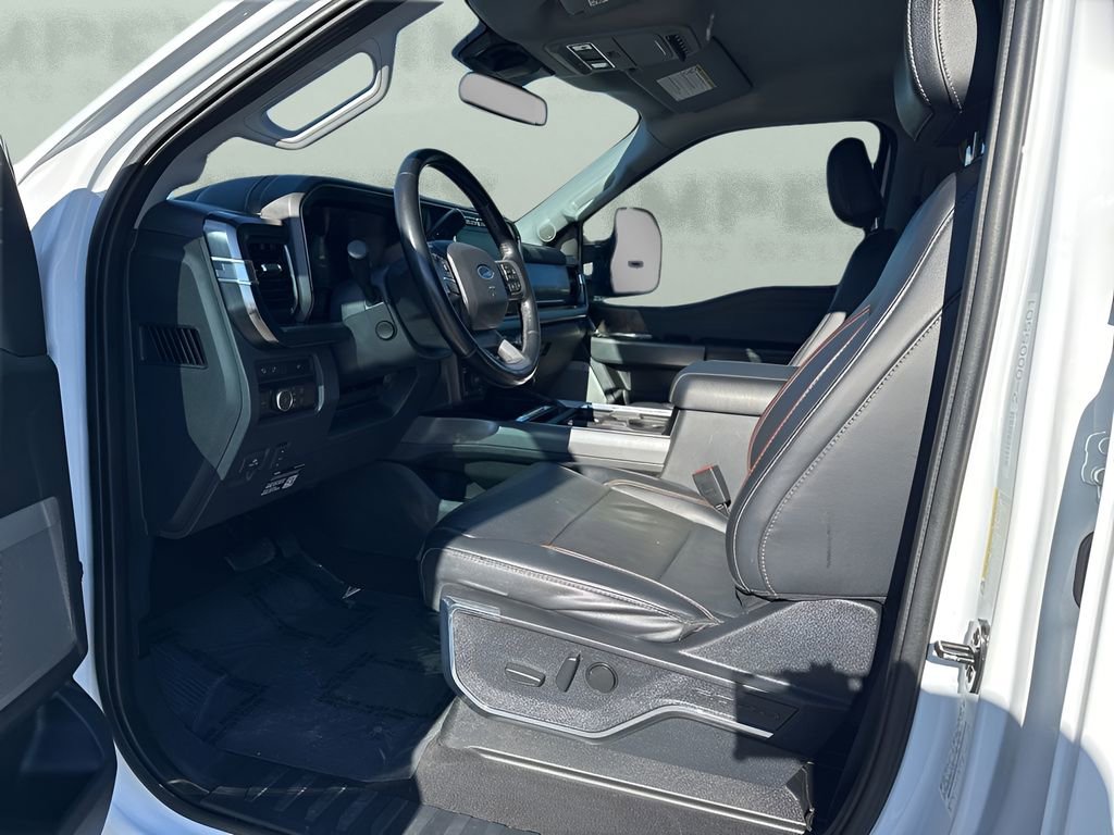 Used 2023 Ford F250 Lariat w/ FX4 Off-Road Package image 9
