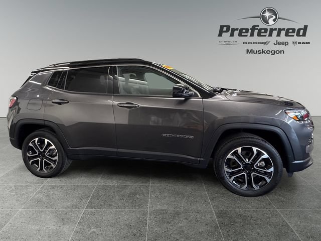 Used 2023 Jeep Compass Limited AWD/4WD image 8