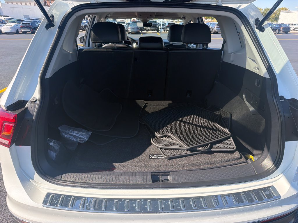 Certified 2023 Volkswagen Tiguan SE AWD/4WD image 27