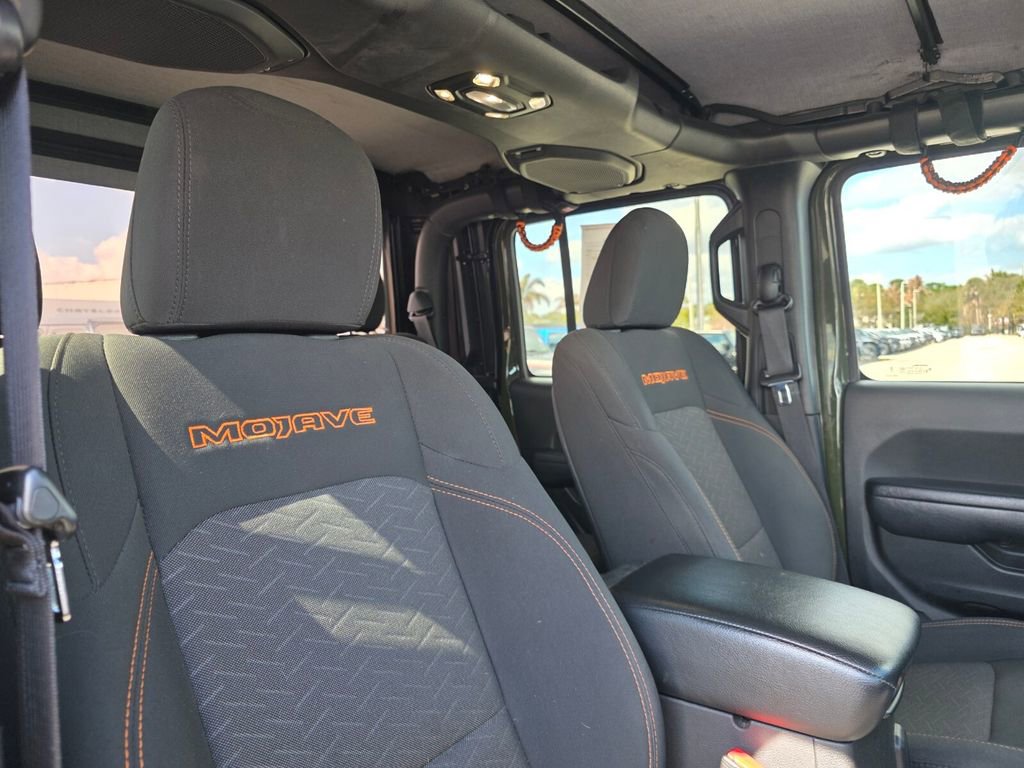 Used 2023 Jeep Gladiator Mojave image 11