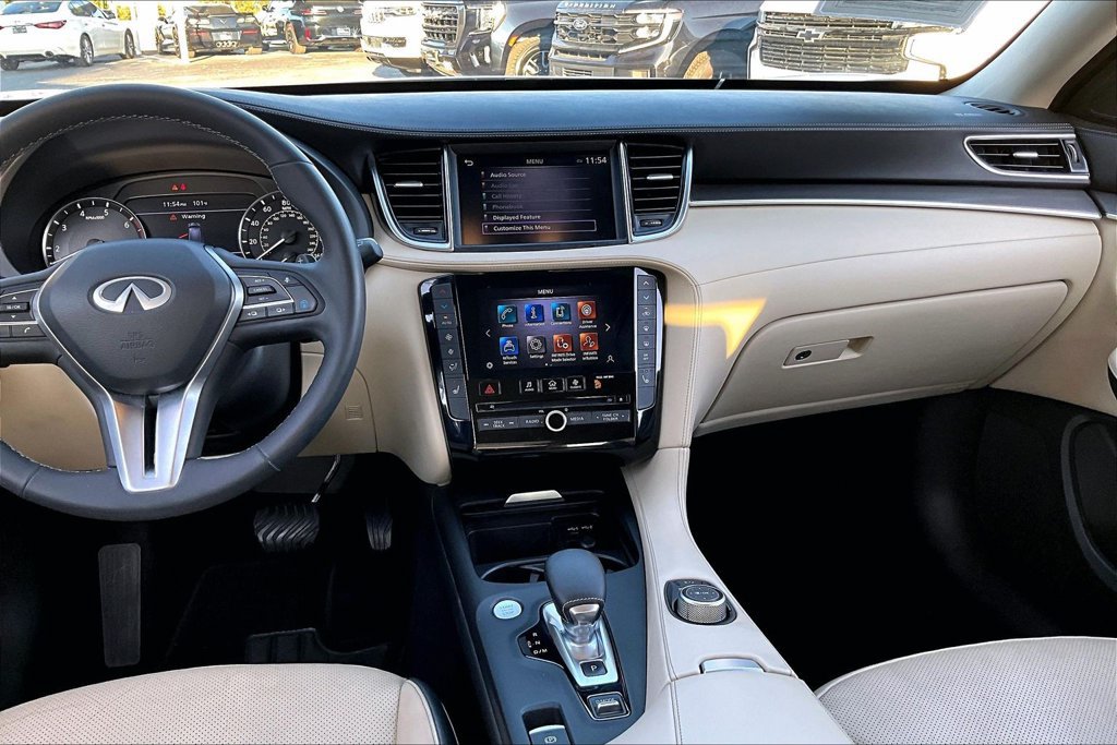 Certified 2022 INFINITI QX50 Luxe FWD image 8