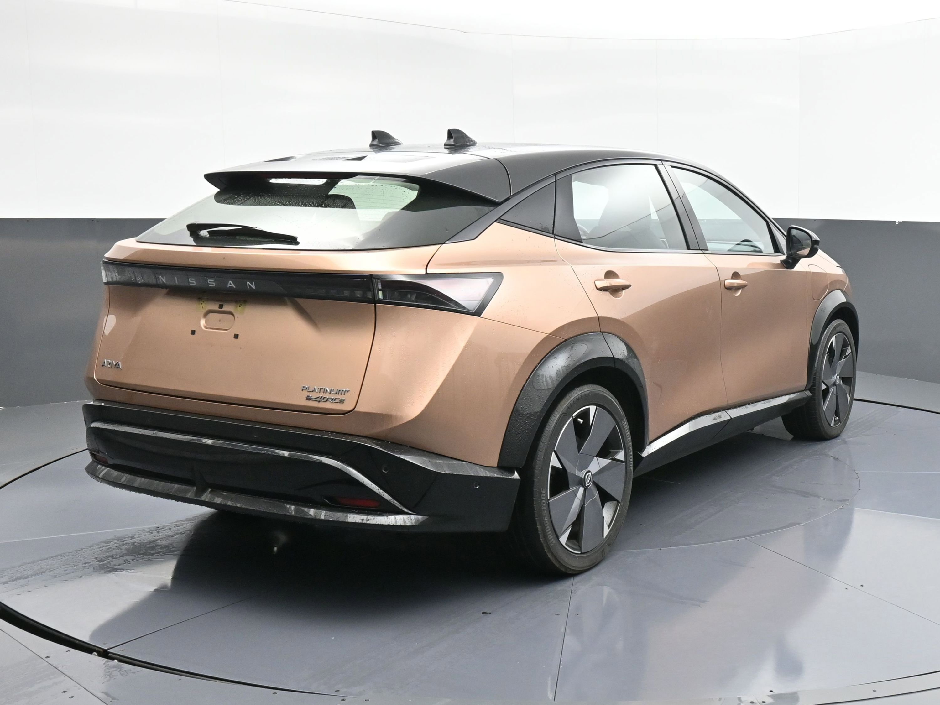 Used 2023 Nissan Ariya image 8