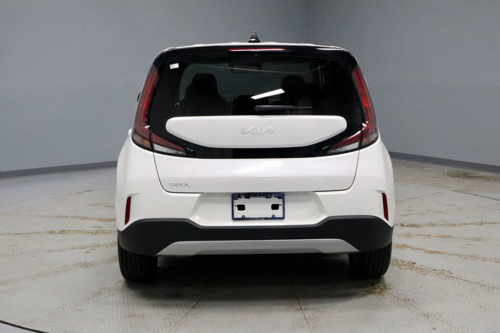 Used 2025 Kia Soul LX w/ LX Technology Package image 9