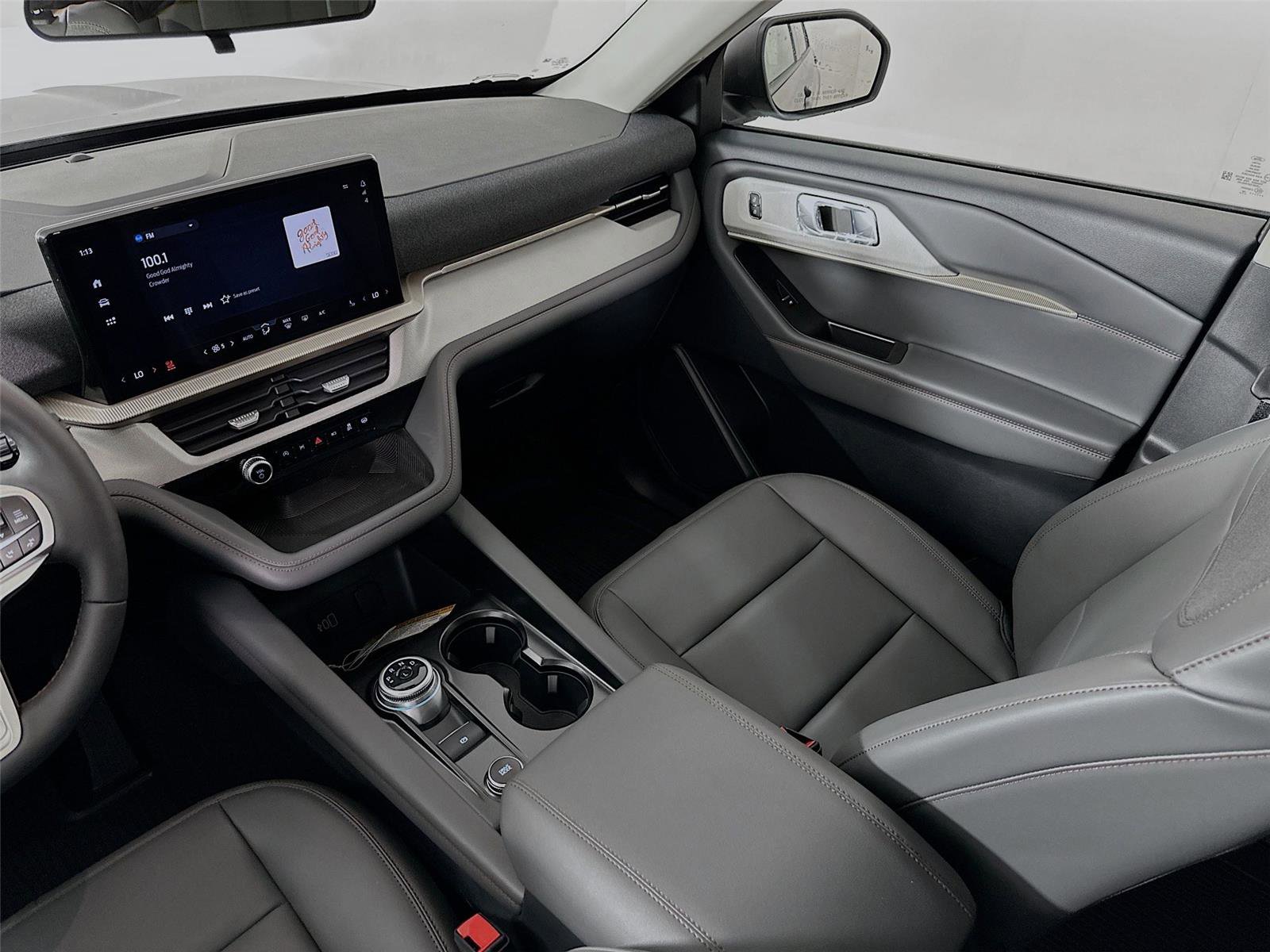 New 2026 Ford Explorer Active w/ Active Comfort Package image 30