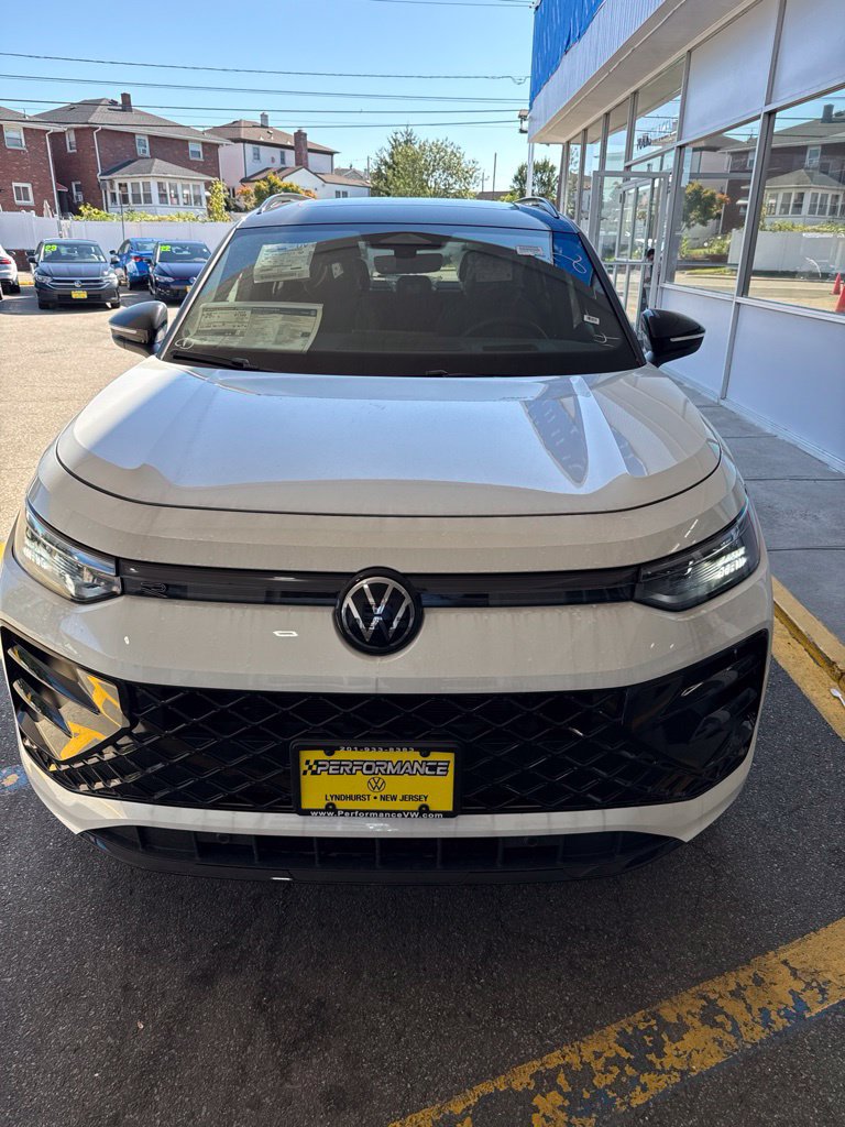 New 2026 Volkswagen Tiguan SE R-Line