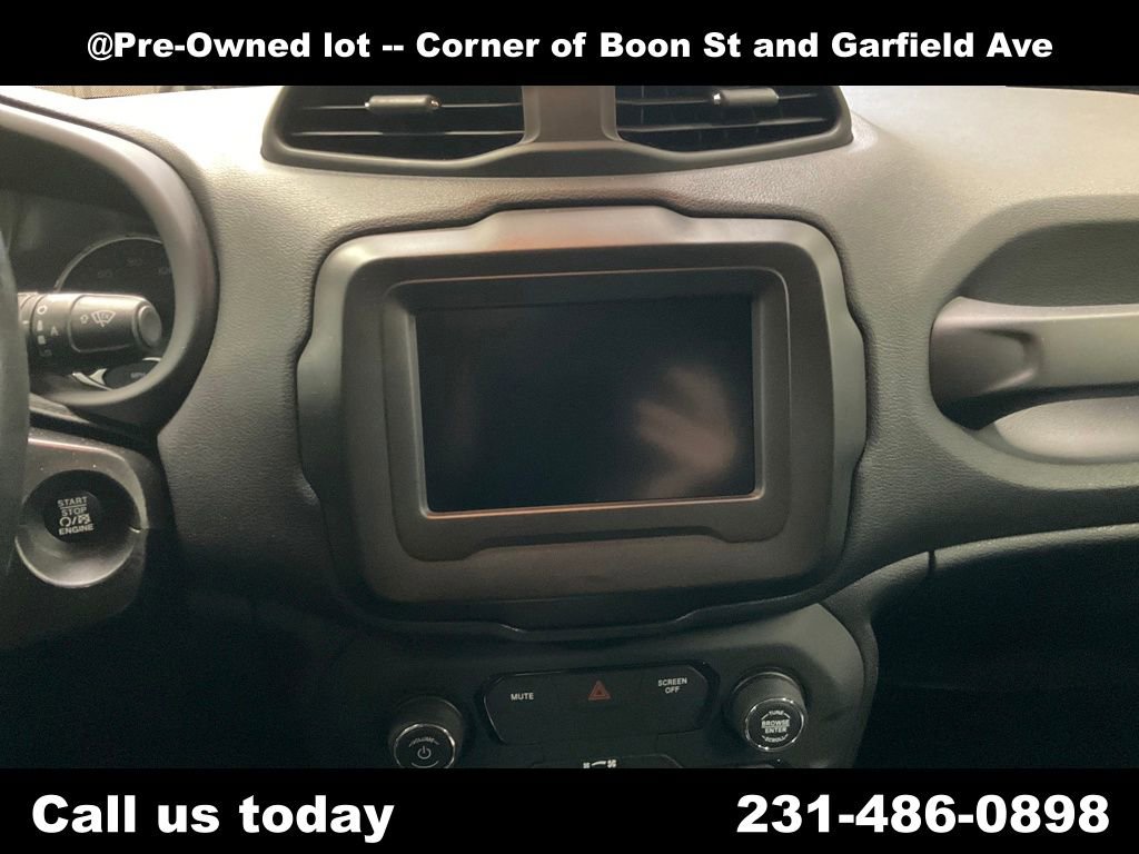 Used 2020 Jeep Renegade Limited image 18