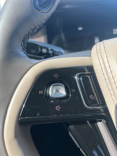 Used 2023 Lincoln Aviator Reserve w/ Equipment Group 201A image 10