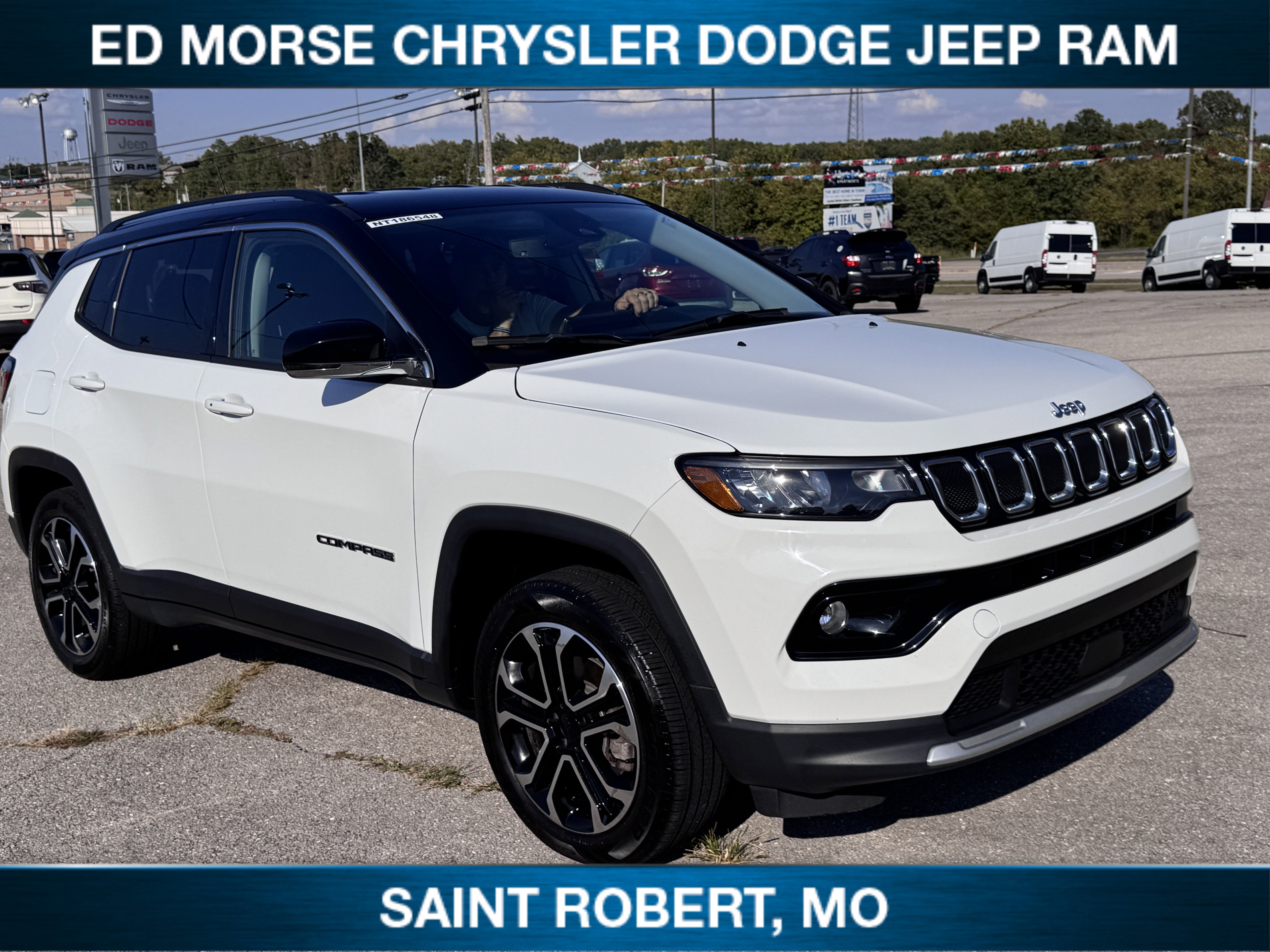 Certified 2022 Jeep Compass Limited image 4