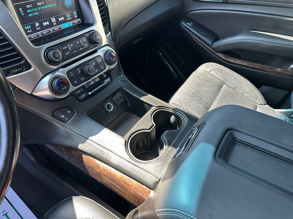 Used 2018 Chevrolet Suburban LT AWD/4WD image 19