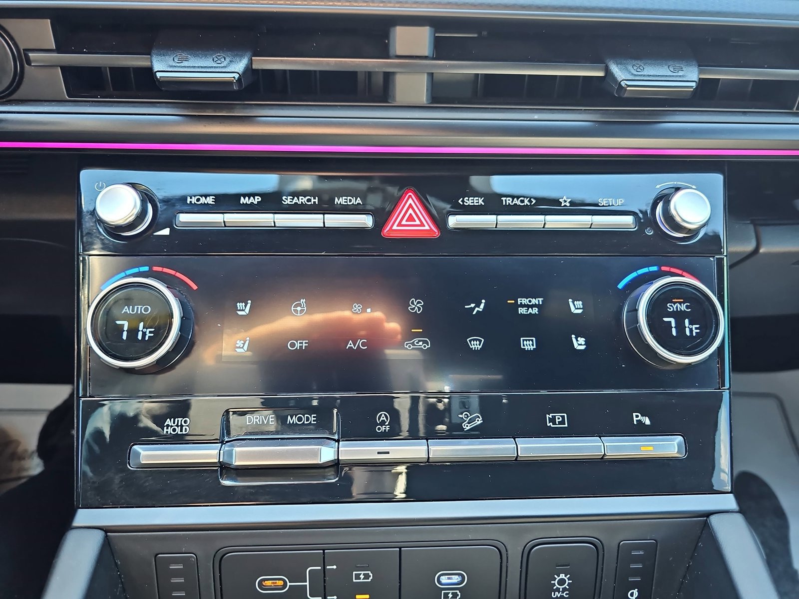 Used 2024 Hyundai Santa Fe Calligraphy image 26