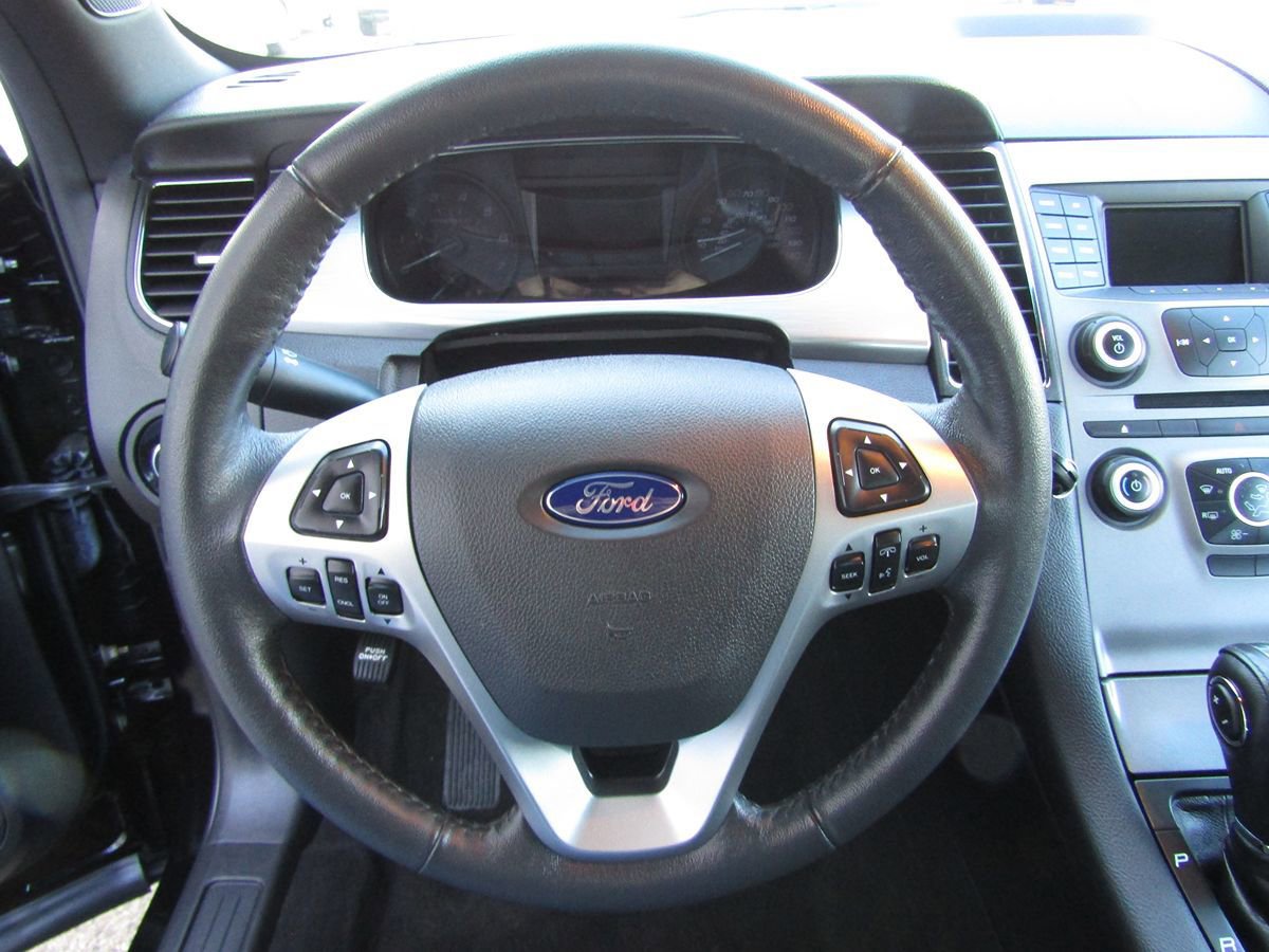 Used 2017 Ford Taurus SEL FWD image 6
