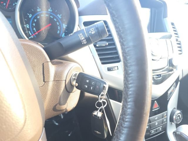 Used 2013 Chevrolet Cruze LT image 14