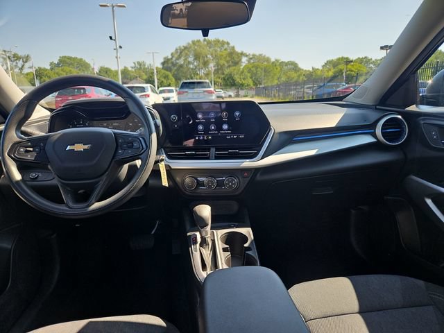 Used 2024 Chevrolet Trax LS w/ Driver Confidence Package FWD image 13