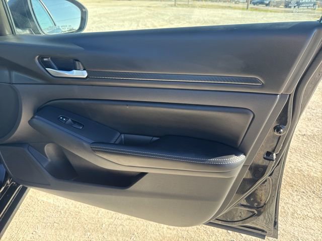 Used 2025 Nissan Altima 2.5 SV image 19