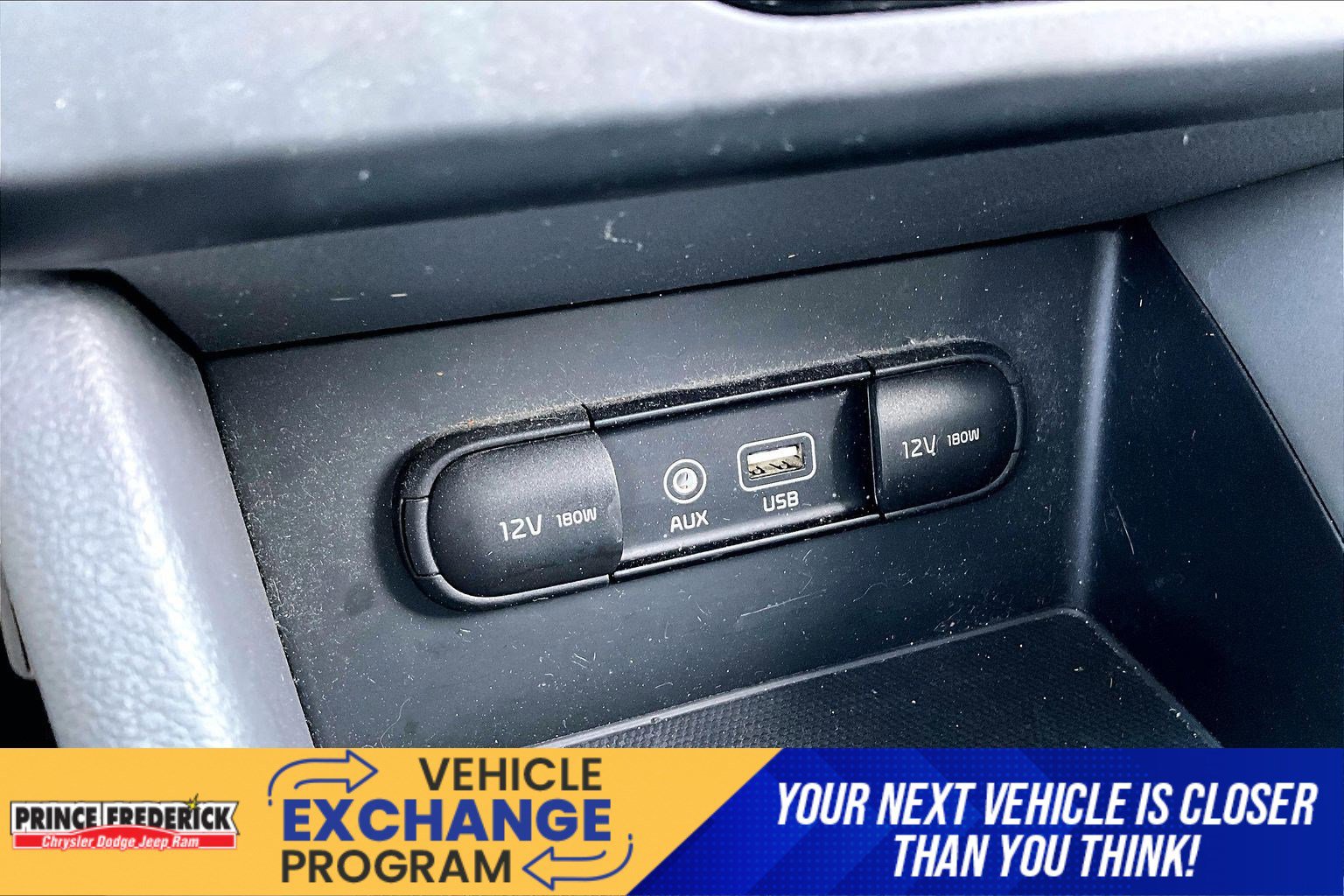 Used 2017 Kia Niro LX image 27