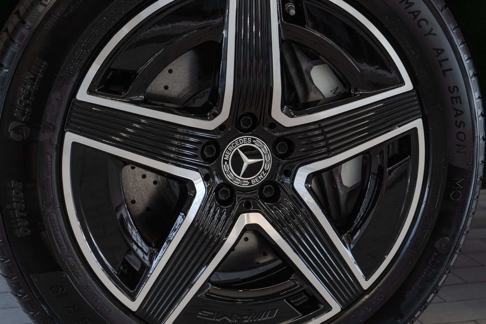 Used 2026 Mercedes-Benz GLC 300 4MATIC image 31