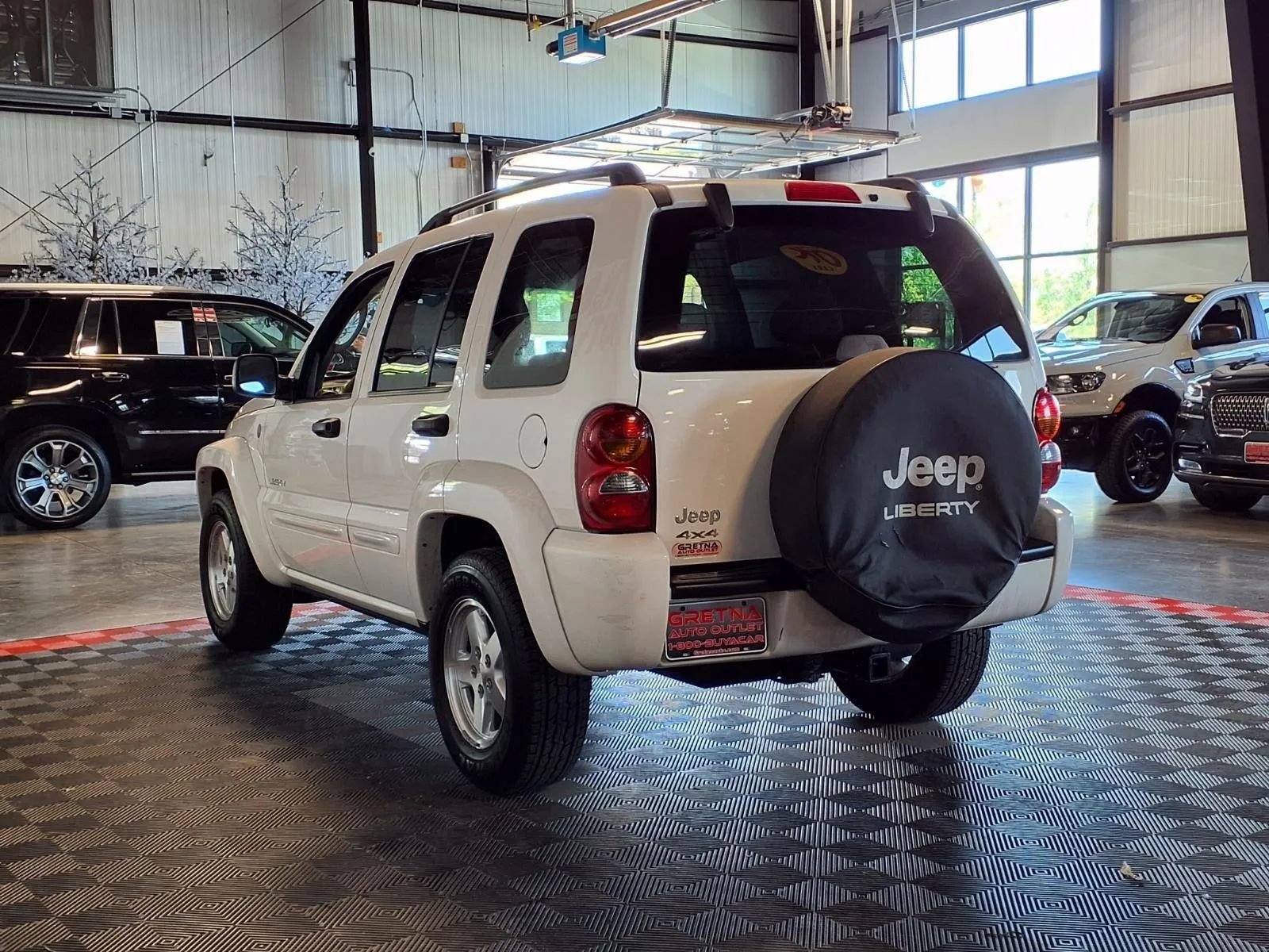Used 2004 Jeep Liberty Limited w/ Trailer Tow Group AWD/4WD image 4