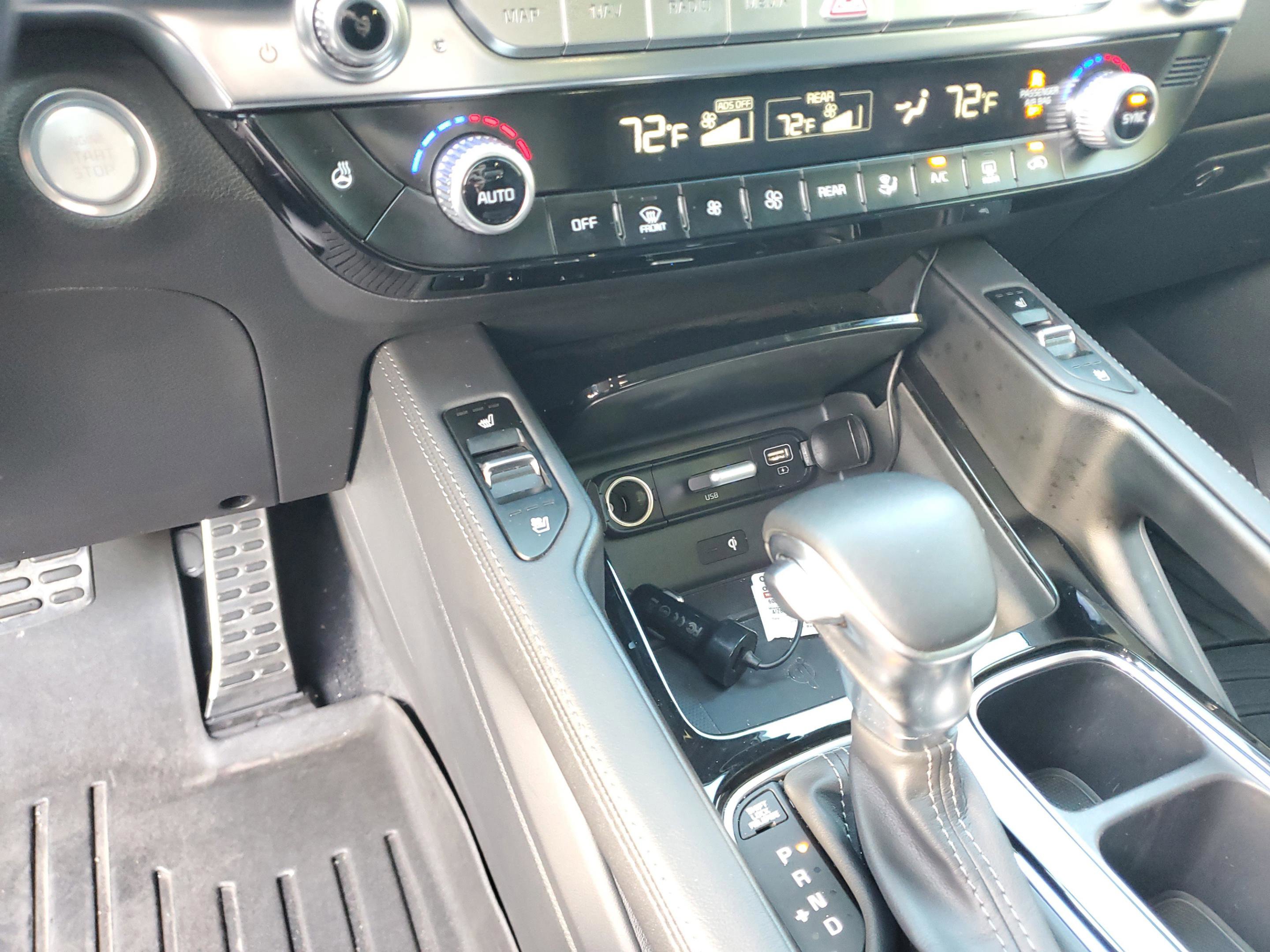 Certified 2022 Kia Telluride SX w/ SX Prestige Package image 21