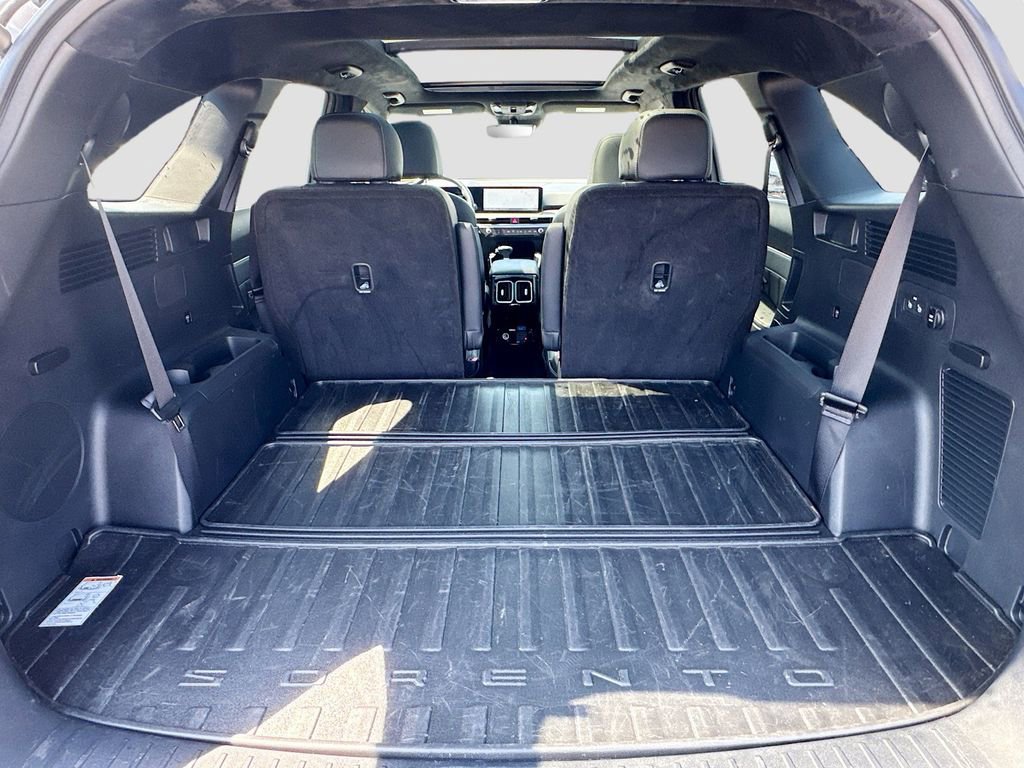 Certified 2025 Kia Sorento SX Prestige AWD/4WD image 31