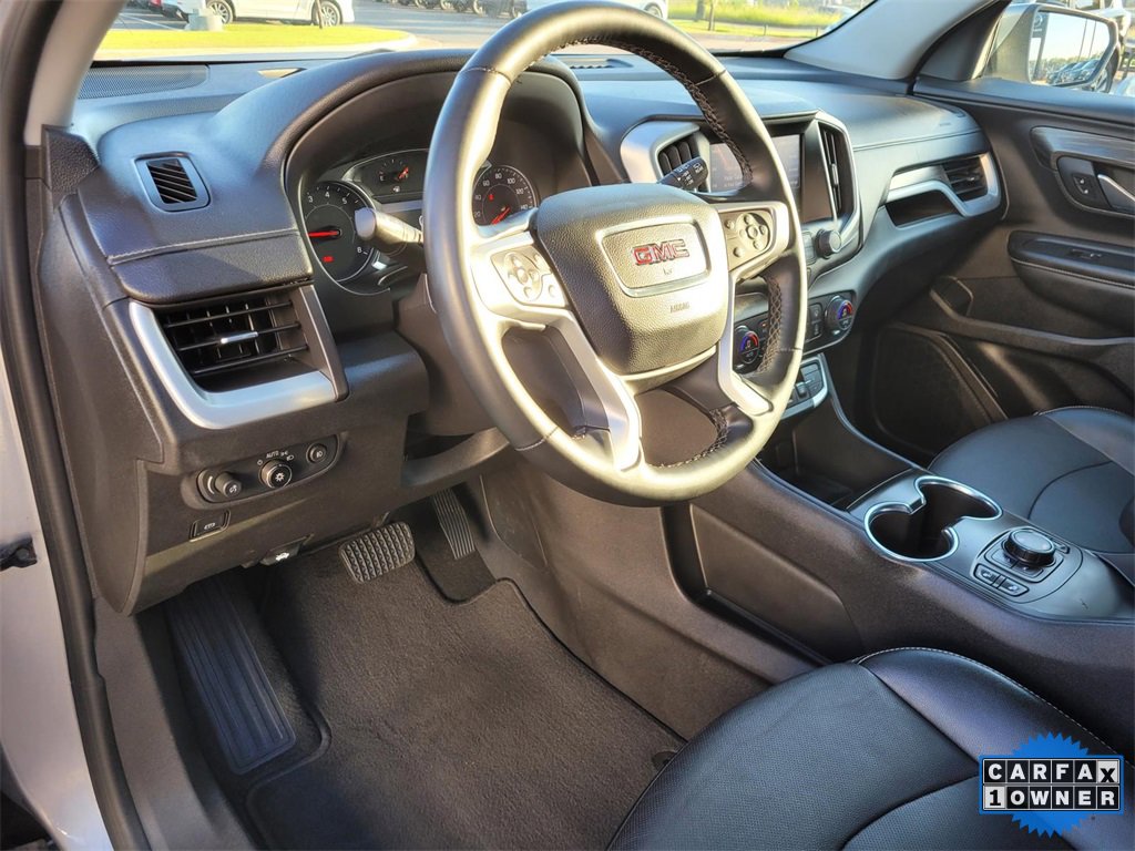 Used 2024 GMC Terrain SLT image 20