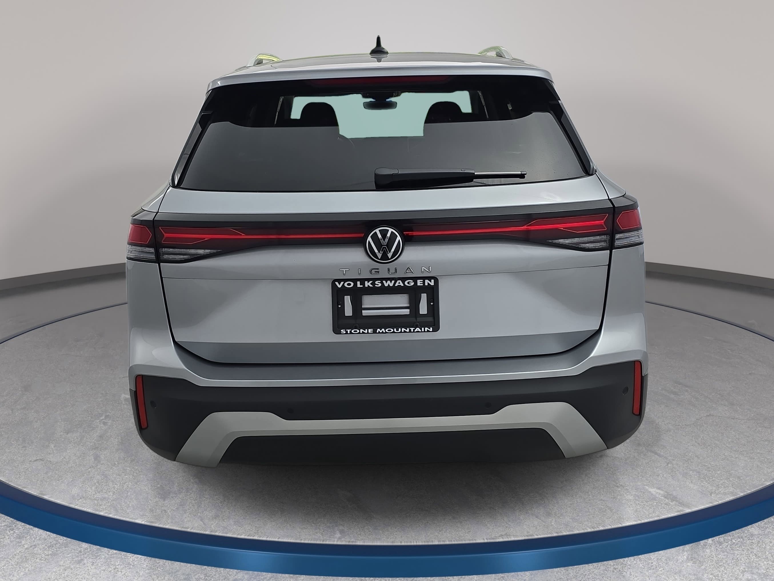 Certified 2025 Volkswagen Tiguan S FWD image 6