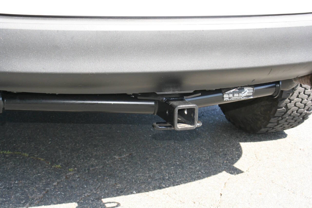 Used 2014 Toyota RAV4 LE AWD/4WD image 9
