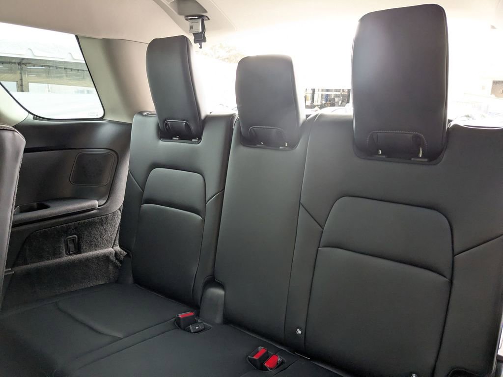New 2025 Nissan Pathfinder Platinum w/ Cargo Package image 27