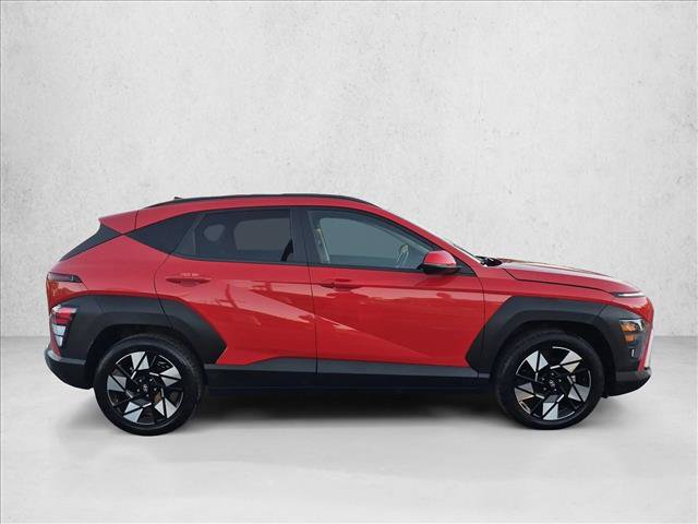Used 2025 Hyundai Kona SEL FWD image 4