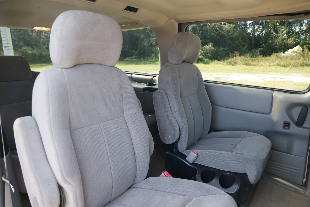 Used 2004 Oldsmobile Silhouette GL image 14